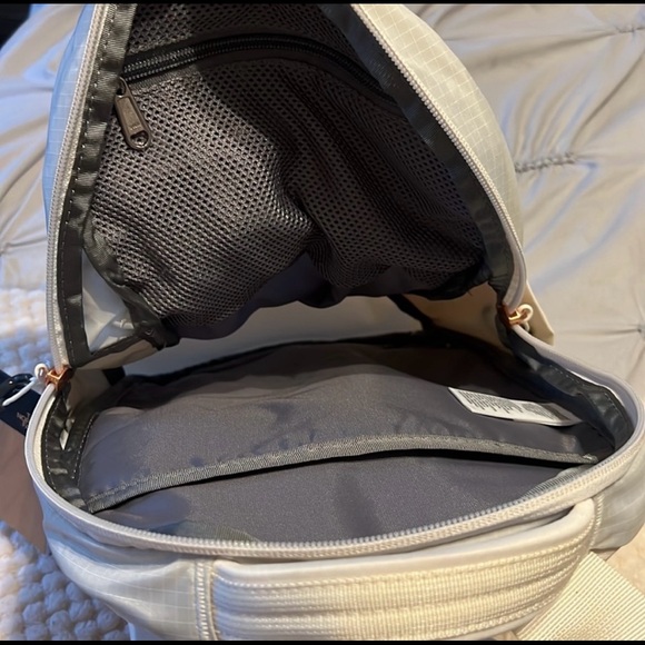 The North Face Borealis Mini Backpack - Picture 3 of 5